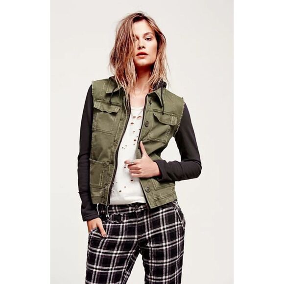 Free People Distressed Hooded Twill Utility Jacket Sz M Army Green Cargo Skater - Picture 1 of 12